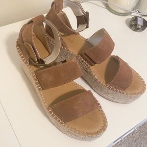 Argos Platform Wedge